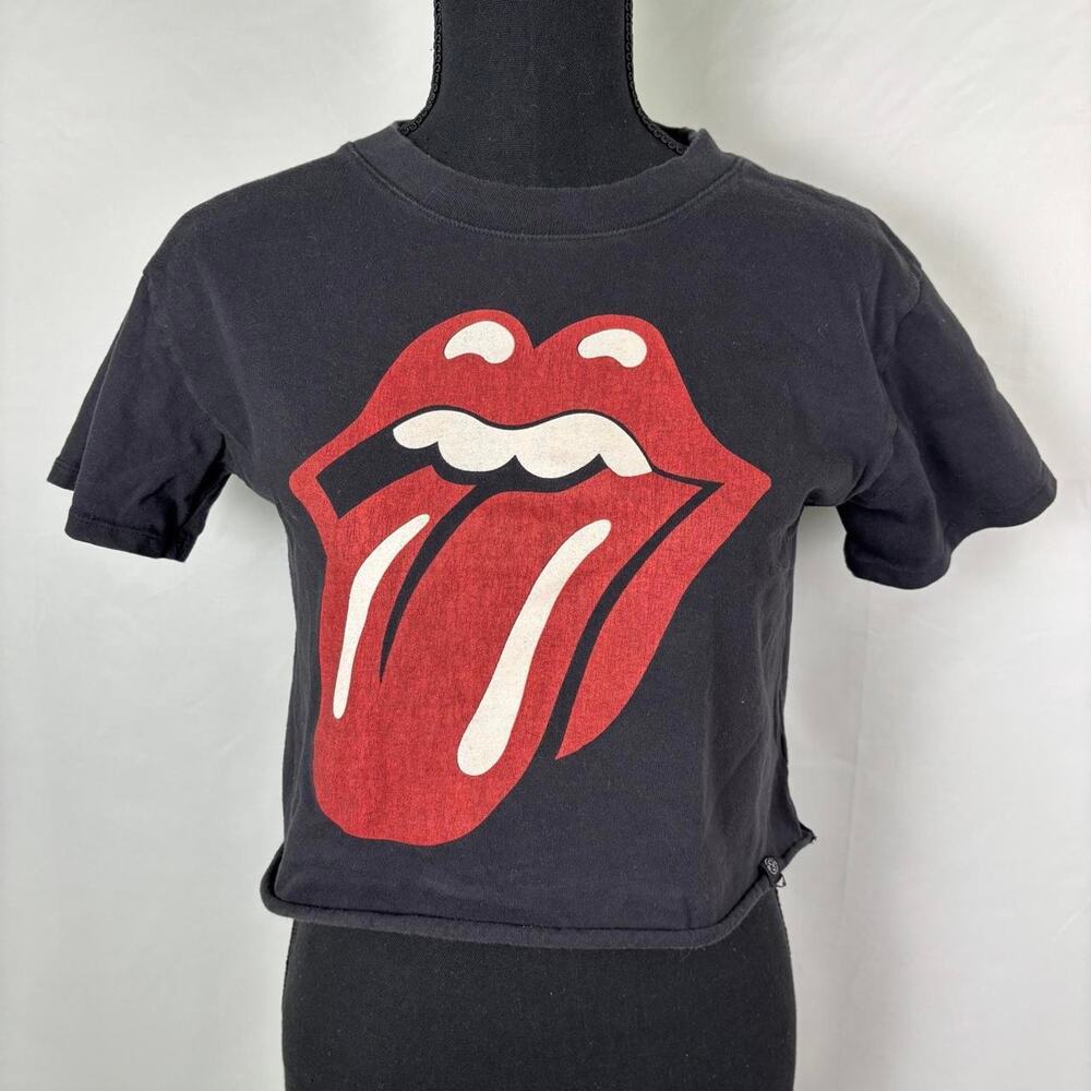 Rolling stones black cropped tee